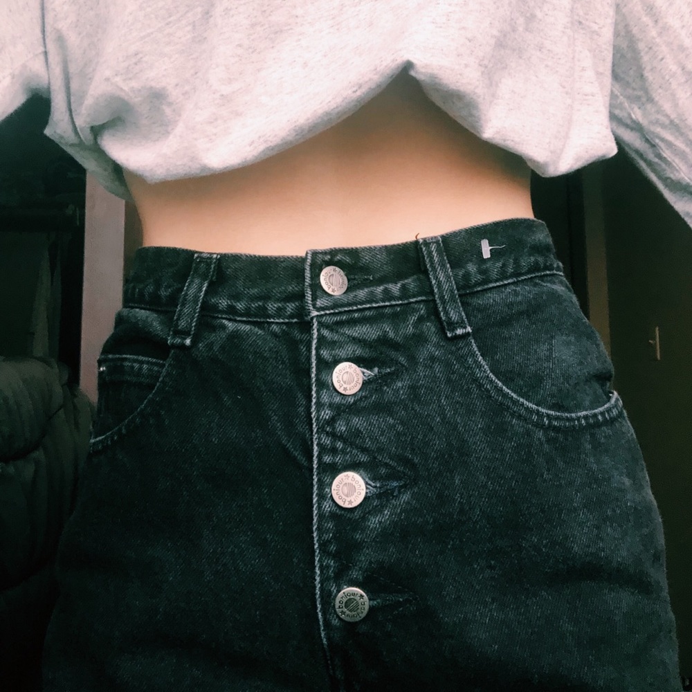 PERFECTLY HIGH WAISTED MOM JEANS